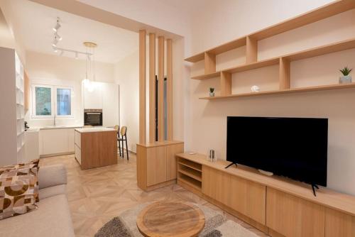 The Downtown Oasis 4' To Panormou Metro Station — 4-Star Luxury Hotel in Athens, Greece