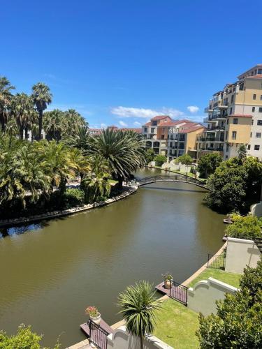 204 Island Club Luxury Apartment Cape Town