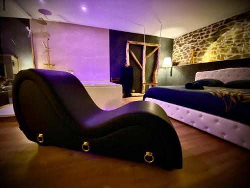 Love Room Plaisir Secret in Limoges, France