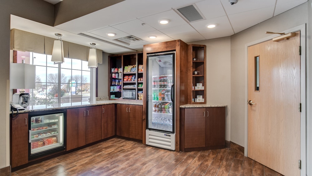 Holiday Inn Express Hotel & Suites St. Cloud by IHG - photo 38