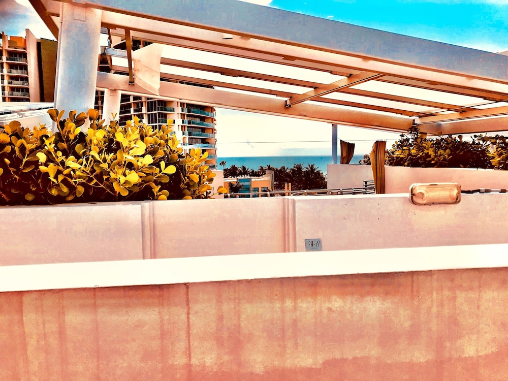 De Soleil Hotel on Ocean Drive - photo 17