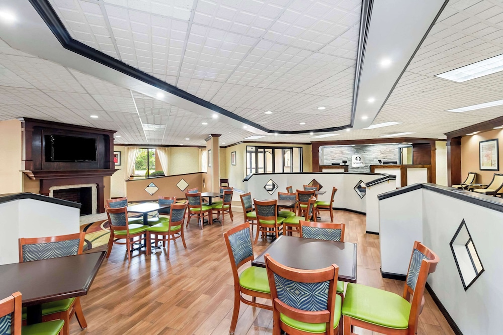 Quality Inn & Suites Florence Civic Center - photo 39