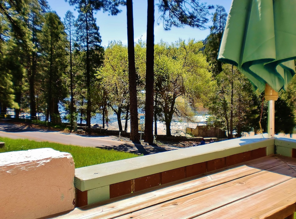 The North Shore Inn - photo 128