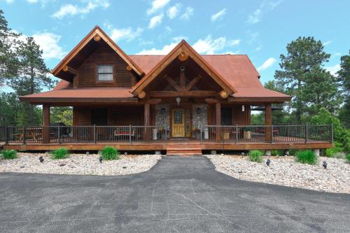 Antler Lodge — 4-Star Luxury Hotel in Sturgis, United States