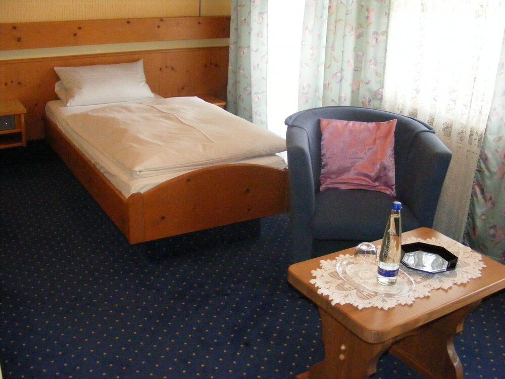 Hotel B hmerwald — Eschlkam — photo 2