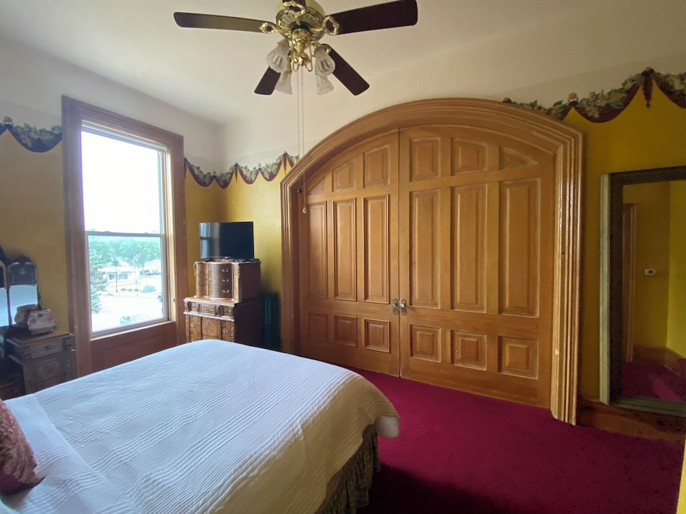 Decker Hotel - photo 8