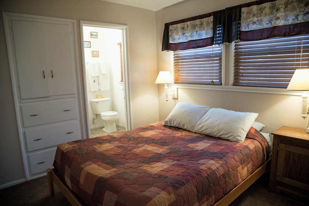 Kern Lodge Kernville - photo 20