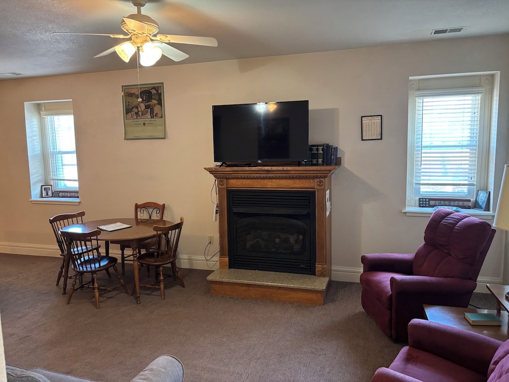 Hermann Crown Suites - photo 166
