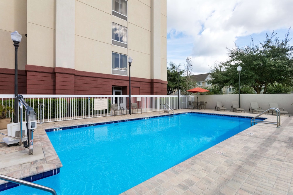 Hampton Inn Leesburg Tavares - photo 25