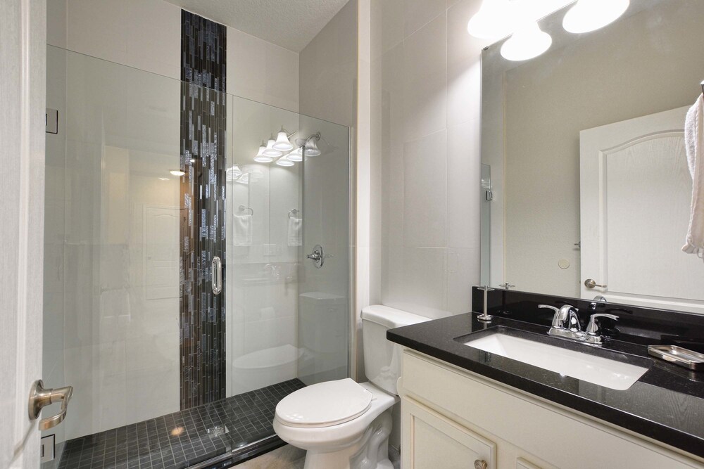 Ohana at Paradise Palms: Resort Townhome W Pool 5 Bedroom Townhouse - photo 18