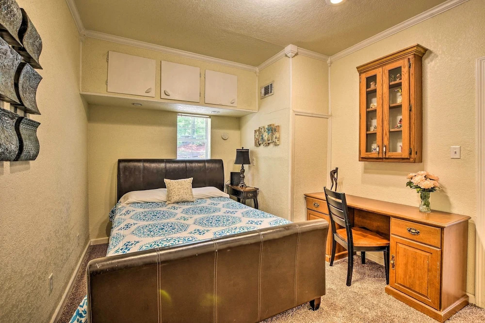 Hot Springs Vacation Rental Home on Lake Hamilton - photo 4