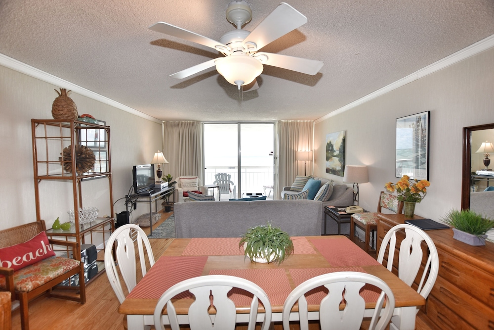 0401 Waters Edge Resort 3 Bedroom Condo by RedAwning - photo 40