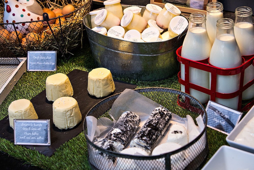 מזון ומשקאות