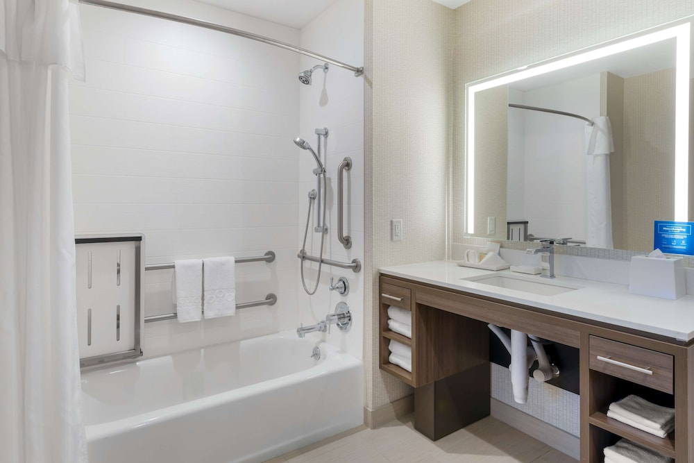 Home2 Suites by Hilton Redlands Loma Linda - photo 29