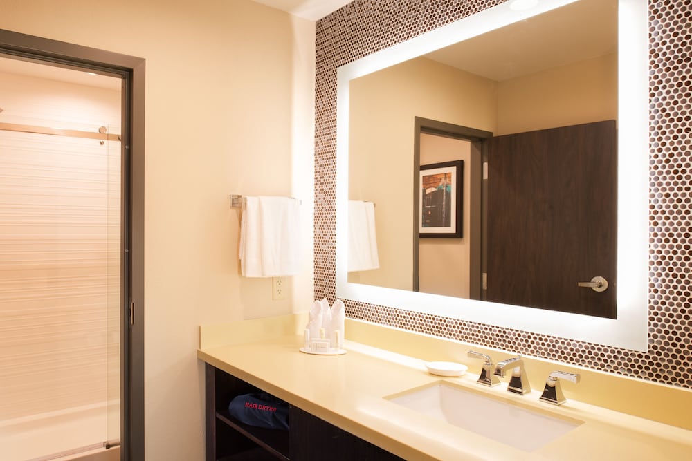 Fairfield Inn & Suites New Orleans Downtown - photo 17