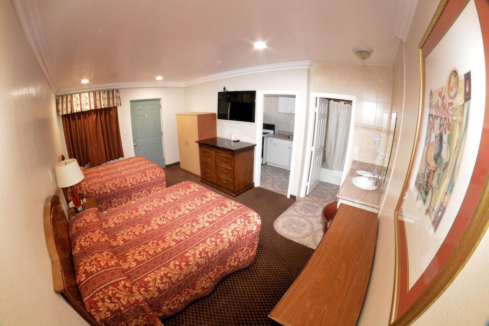 Palace Inn Oxnard - photo 24