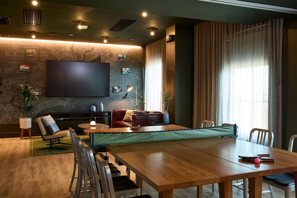 Moxy Charleston Downtown - photo 30