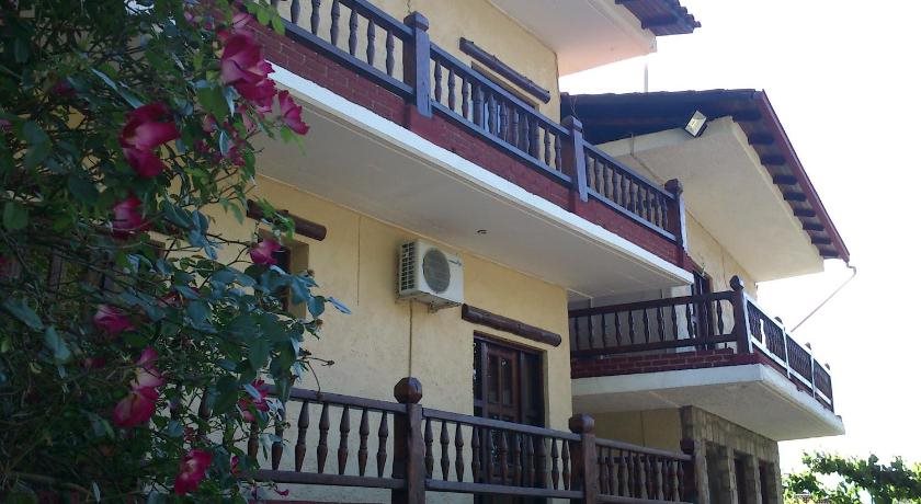 Hotel Polydrosos in Delphi, Greece