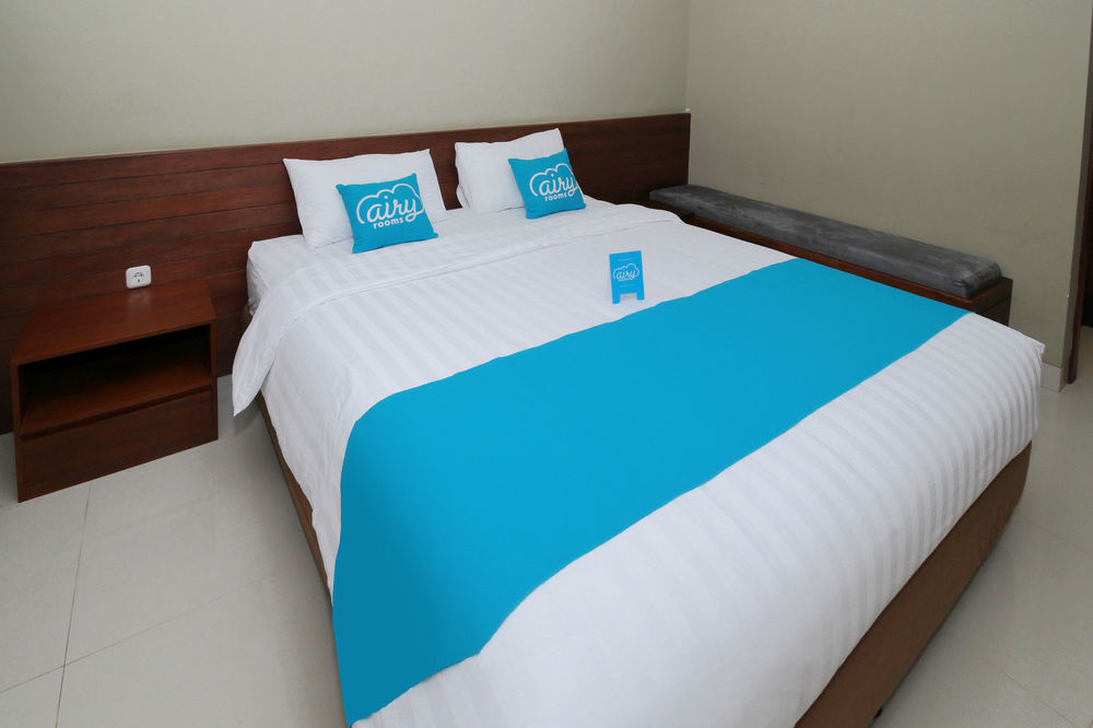 Airy Syariah Sleman Ambarrukmo Nogorojo 15 Yogyakarta in Depok, Indonesia