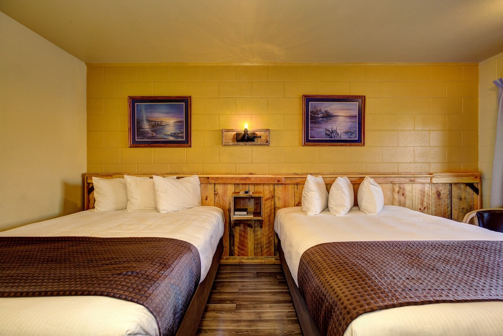 Holiday Motel and RV Park - photo 6