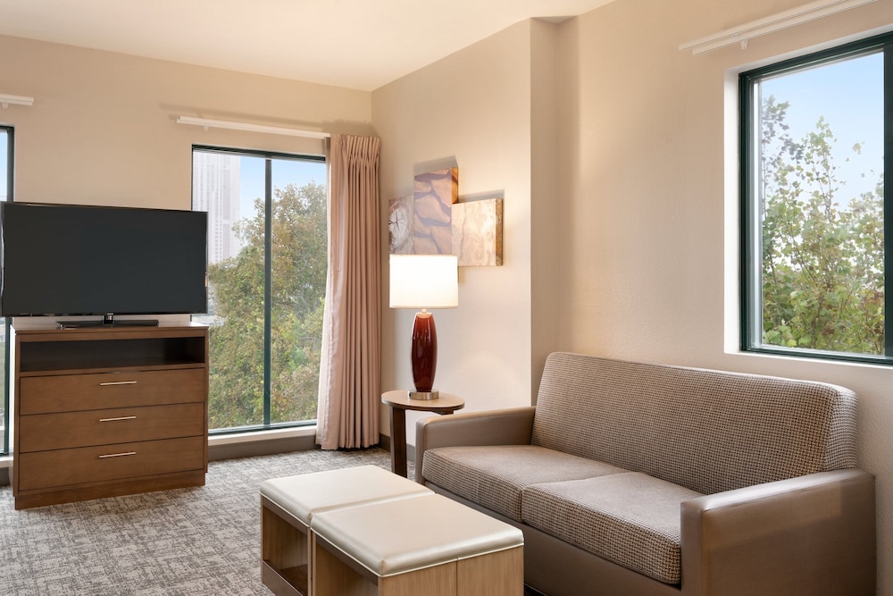 Staybridge Suites San Antonio Downtown Conv Ctr by IHG - photo 9