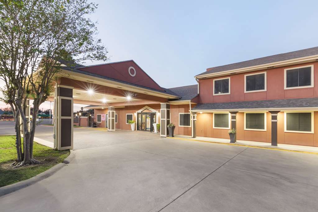 Best Western Plus Edinburg Inn & Suites - photo 5