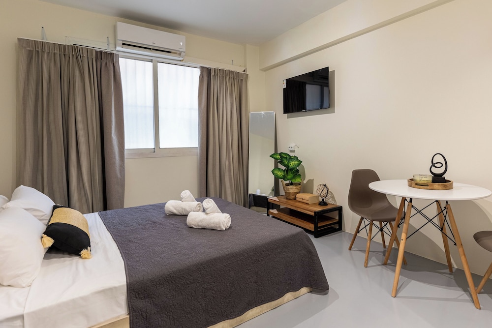 Nobia 3 — 4-Star Luxury Hotel in Athens, Greece
