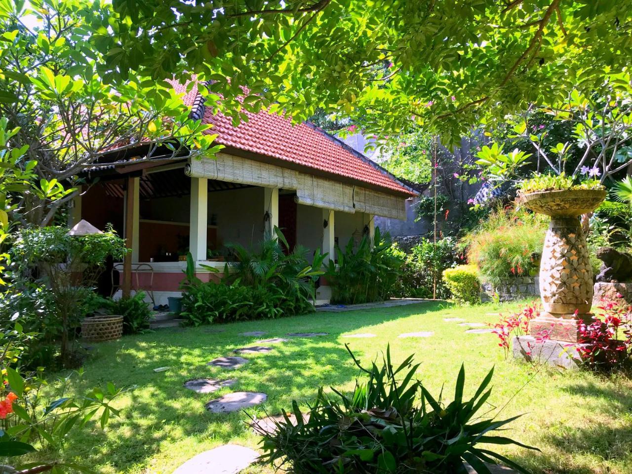 Villa Sarah Nafi amazing ocean views — 4-Star Luxury Hotel in Banjar, Indonesia