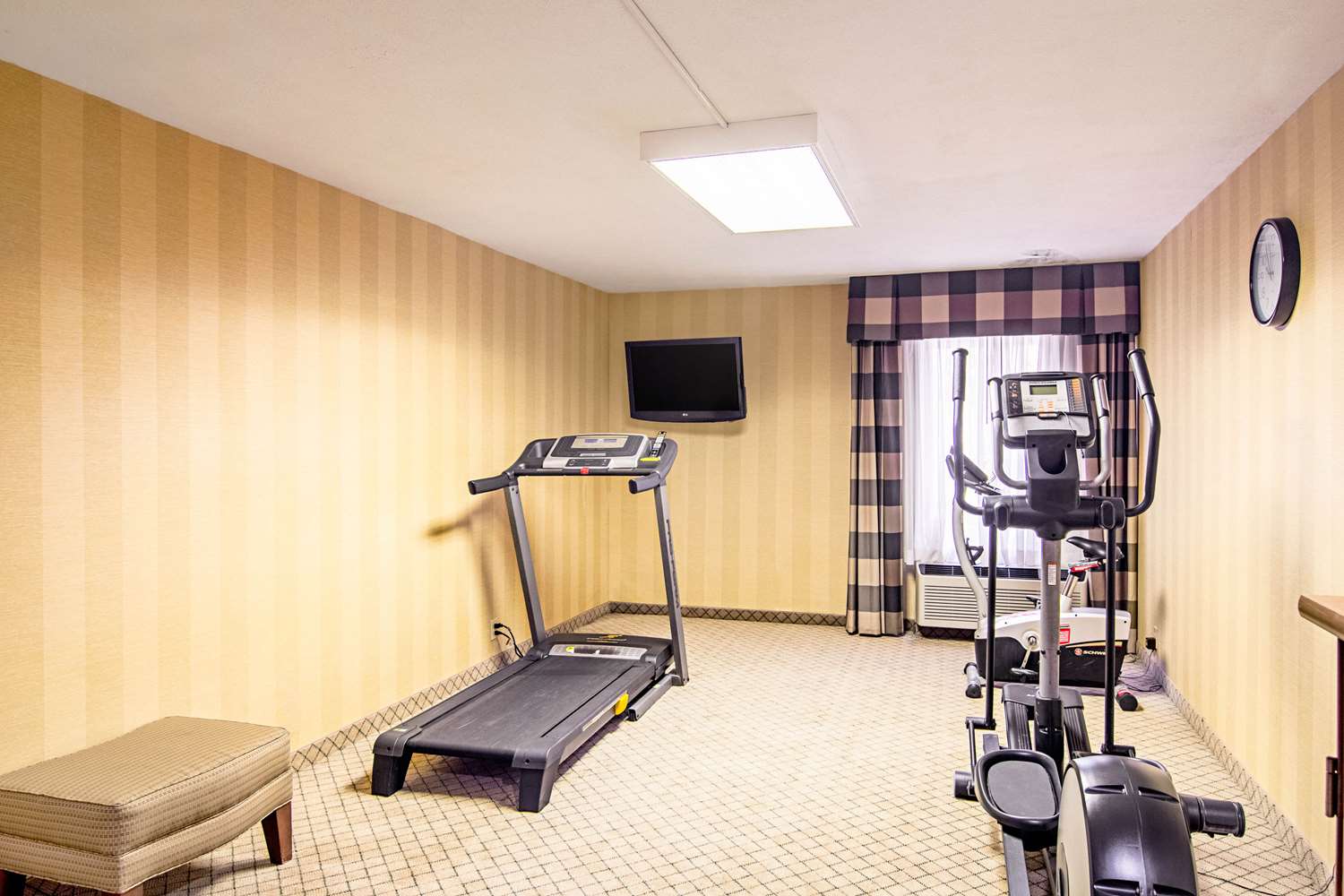 Quality Inn Fremont OH - photo 13