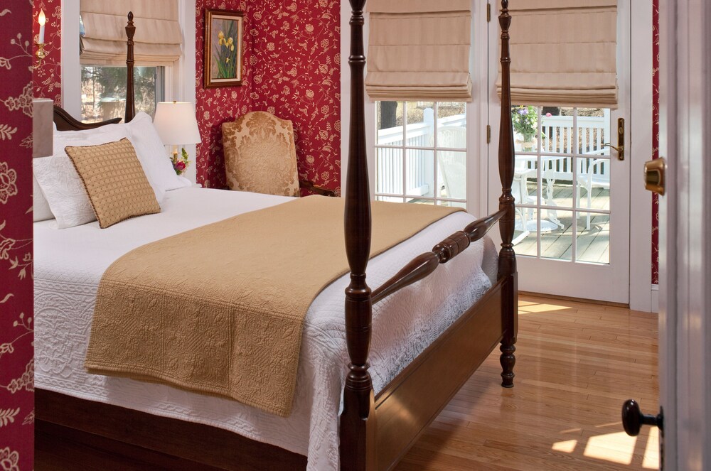 Maine Stay Inn & Cottages - photo 9