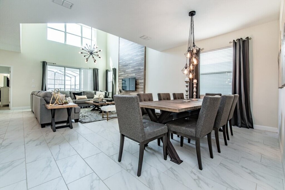 5 Bedroom Resort Villa with Game Room & Pool - featured photo