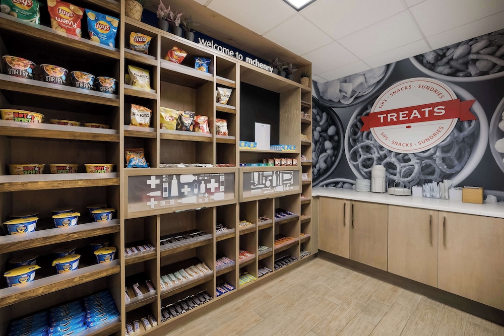 Hampton Inn McHenry - photo 40