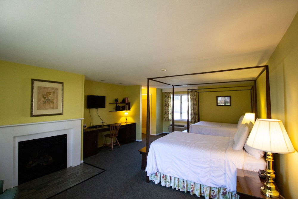 Delamater Inn - photo 29