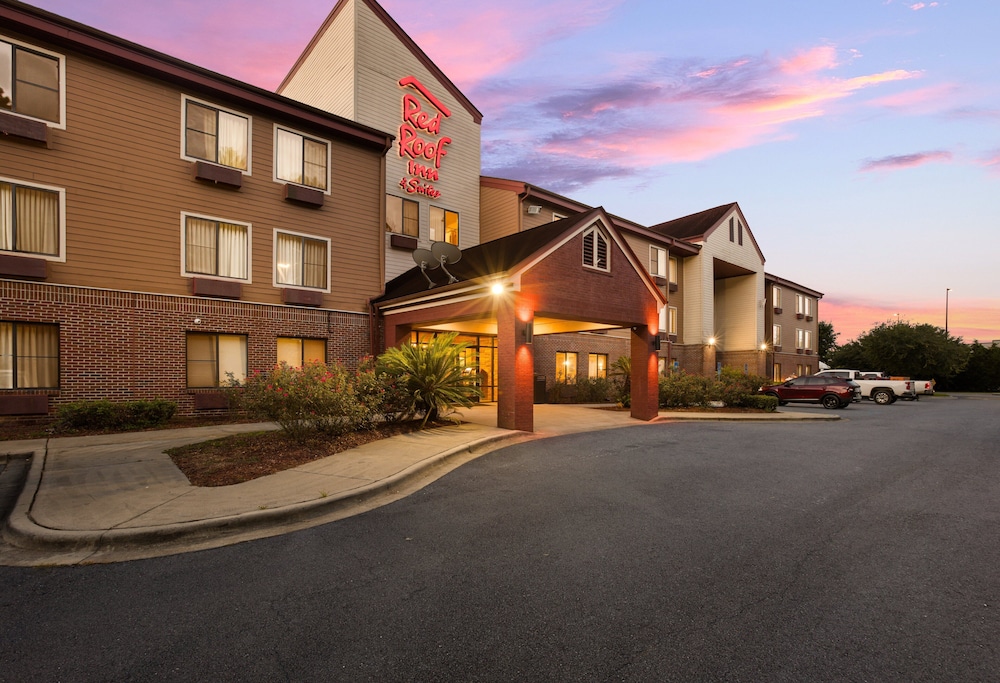Red Roof Inn & Suites Savannah Airport - photo 34