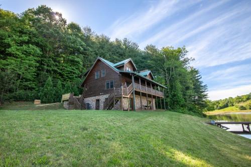Waters Edge Retreat - last minute hotel in Wagoner