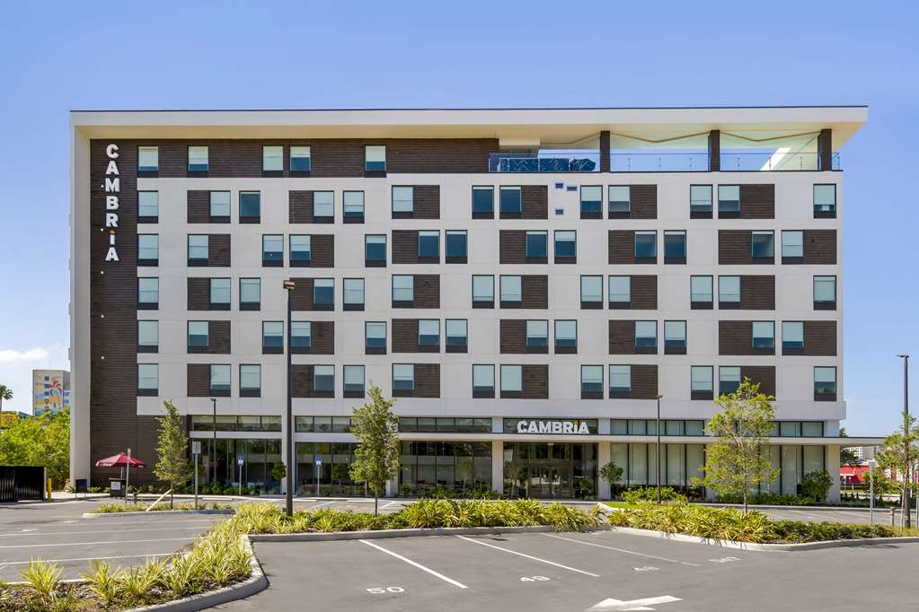Cambria Hotel Orlando Universal Blvd - photo 3