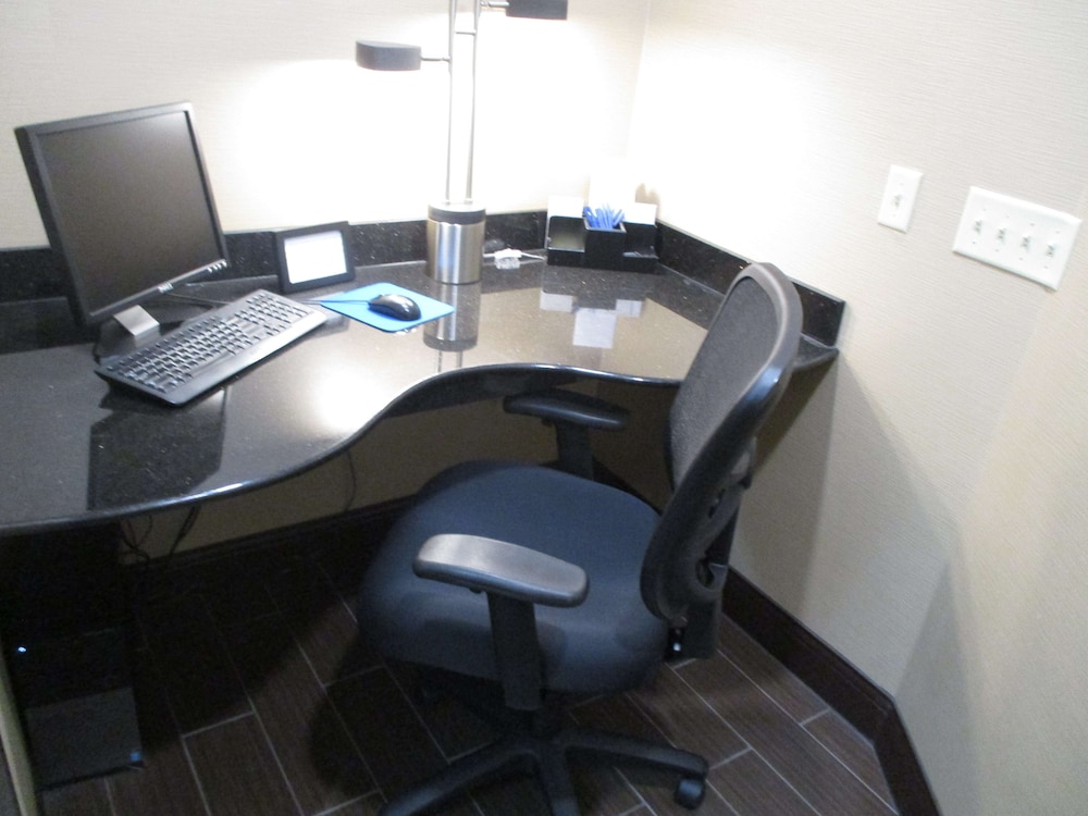 Best Western Emporia Inn - photo 14