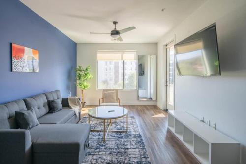 Chic 1BD Pool Gym Parking W D Sleeps 4 — 4-Star Luxury Hotel in Tempe, United States