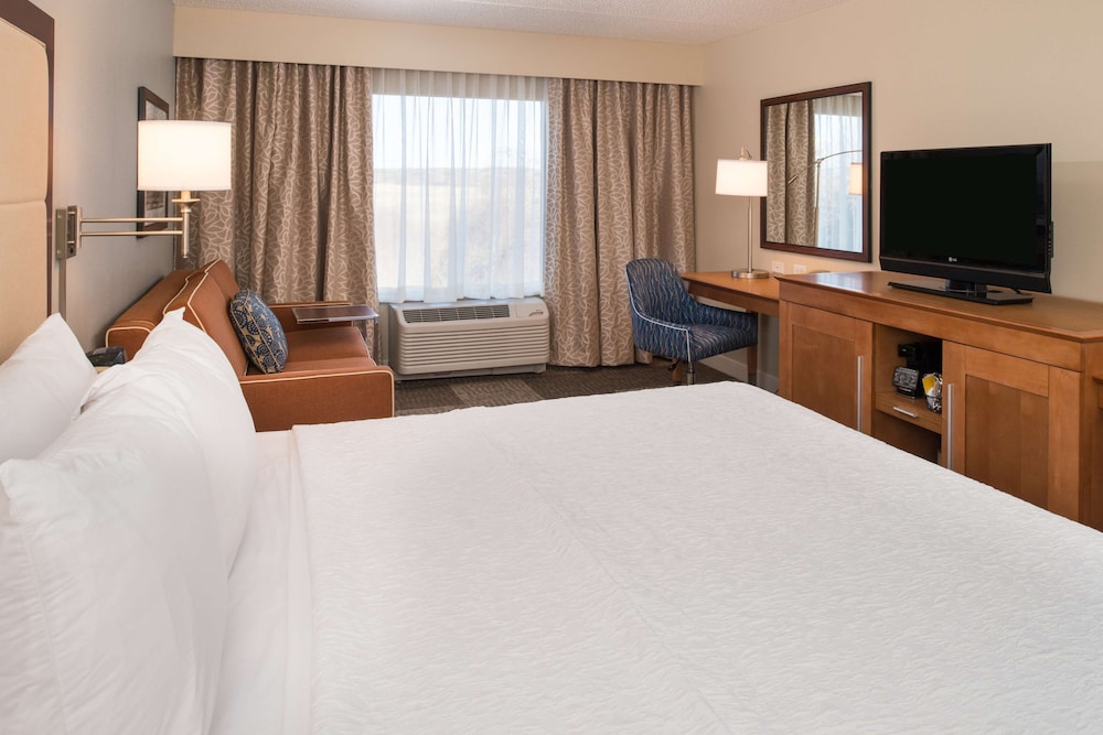 Hampton Inn & Suites Schertz - photo 19