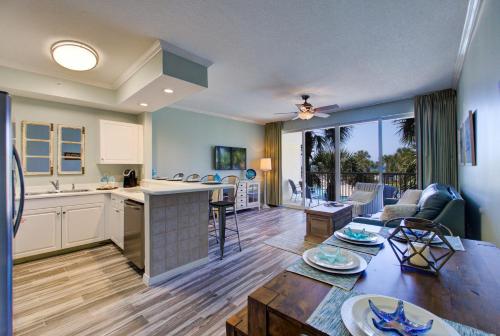 Gulfside 215 Your Own Slice Of Paradise Ocean Views Free Beach Service — Fort Walton Beach