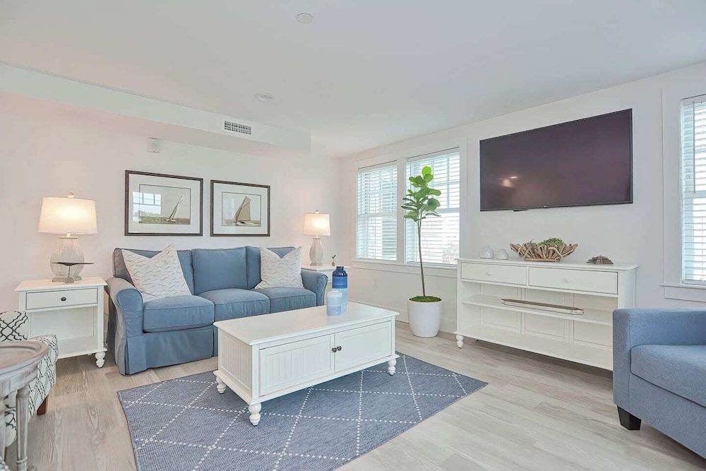 Harbourtown Suites - photo 61