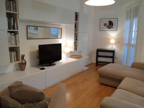Sandonhouse Milano — 4-Star Luxury Hotel in San Donato Milanese, Italy