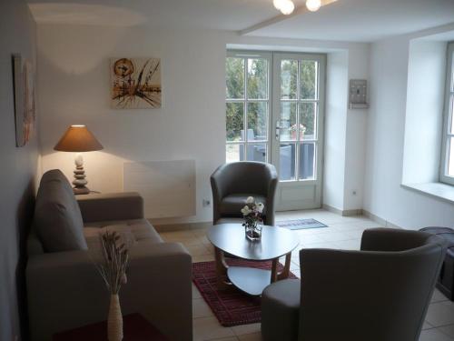 Aux 3 provinces — hotel in Usson-En-Forez