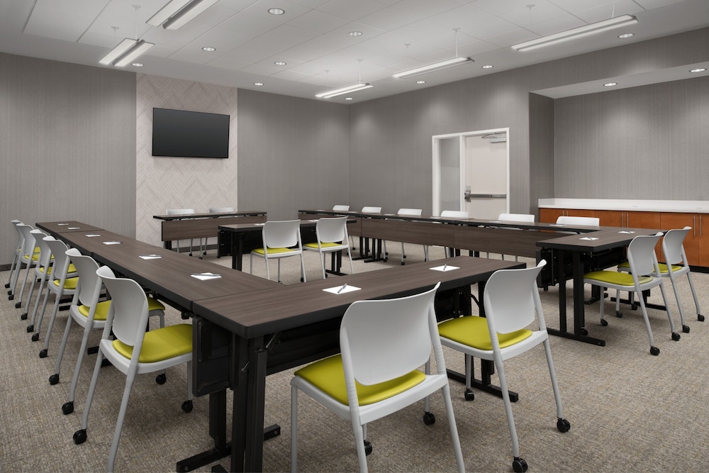 Springhill Suites By Marriott Fayetteville I 95 - photo 37