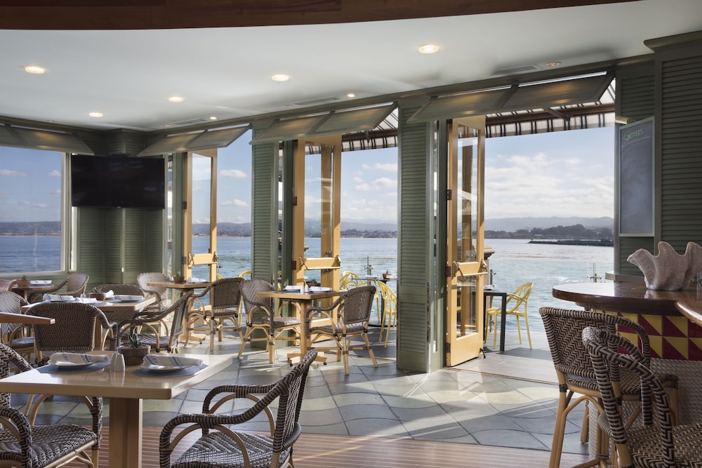 Monterey Plaza Hotel & Spa - photo 71