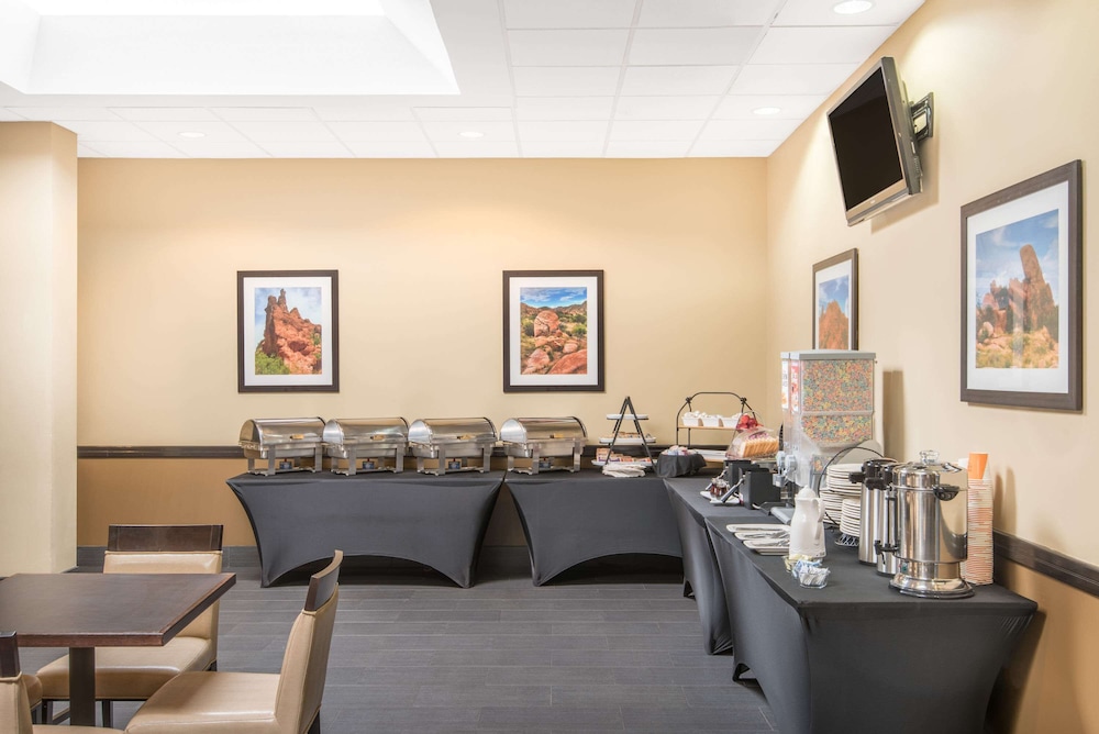 Wyndham Garden Texarkana - photo 15