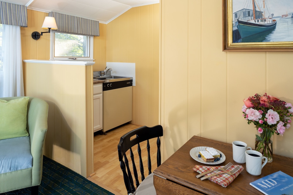 Dockside Guest Quarters & Restaurant - photo 61