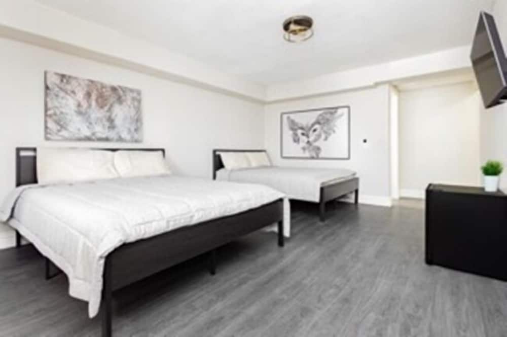 G Hotel - photo 8