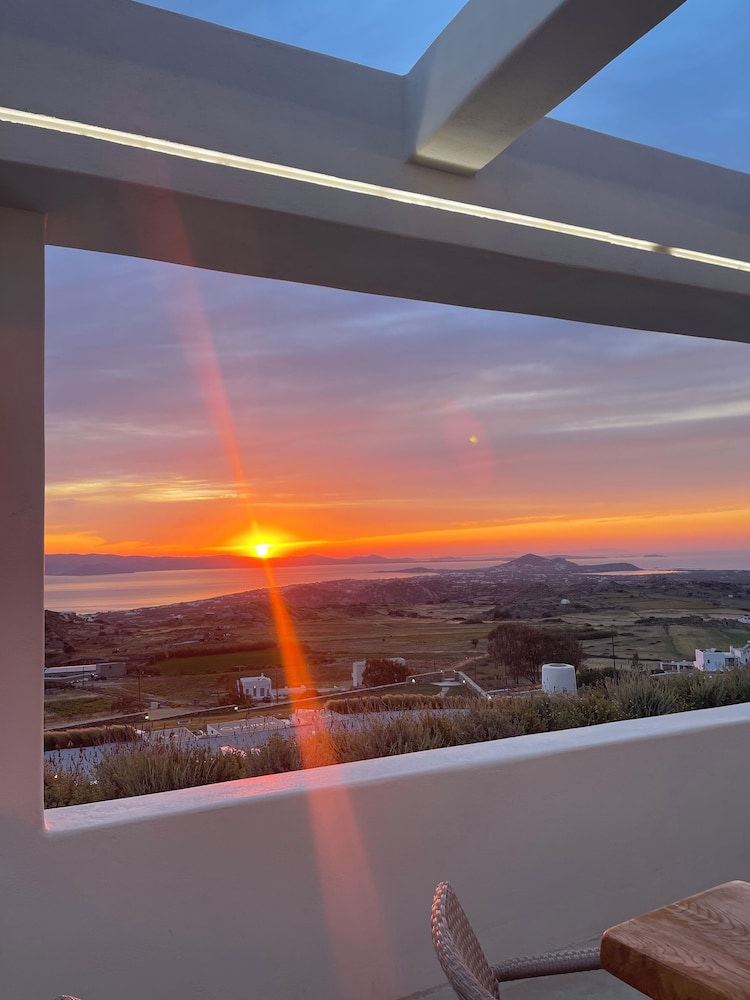 La Grande Vue Private hilltop villas with private pools — 4-Star Luxury Hotel in Naxos, Greece