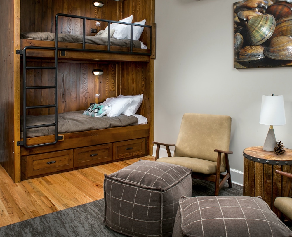 Western Front Hotel - photo 8